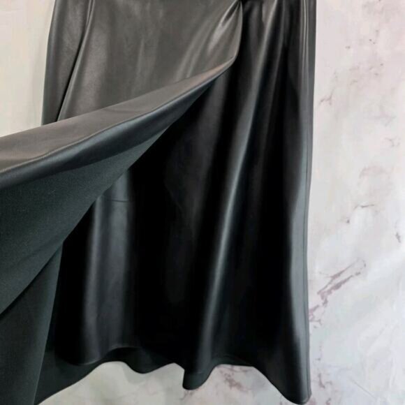 Alice + Olivia Skirt Womens 8 Medium Black Faux Vegan Leather Asymmetric Wrap - Picture 5 of 11